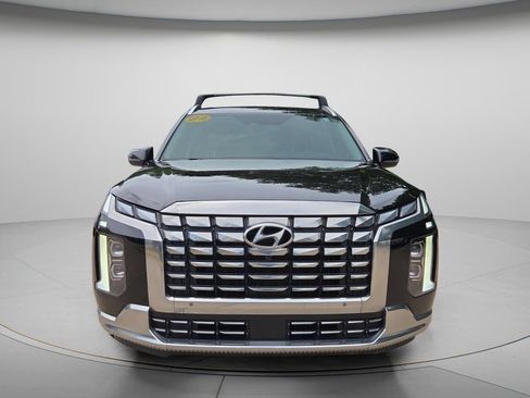Used 2025 Hyundai Palisade Calligraphy FWD image 4