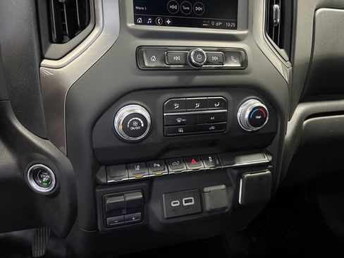 Used 2024 GMC Sierra 2500 Pro w/ Fleet Convenience Package AWD/4WD image 18