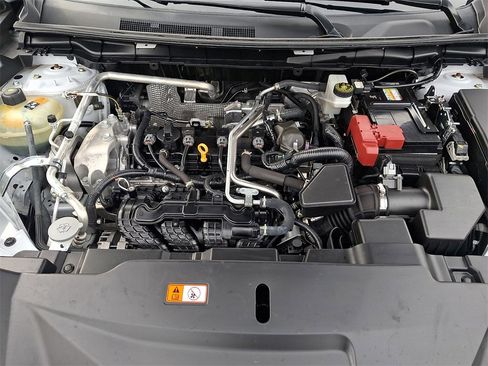 Used 2024 Mitsubishi Outlander SE image 30