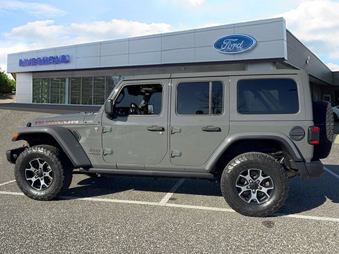 Used 2019 Jeep Wrangler Unlimited Rubicon w/ Dual Top Group image 3