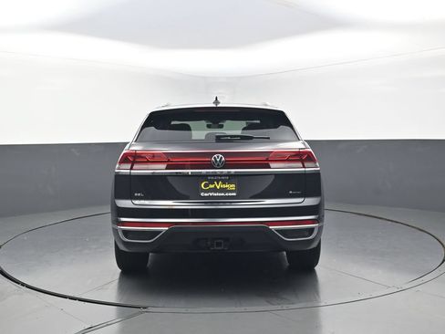 Used 2024 Volkswagen Atlas Cross Sport SEL AWD/4WD image 8