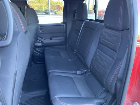 Used 2023 Nissan Frontier PRO-4X w/ Pro Convenience Package image 40