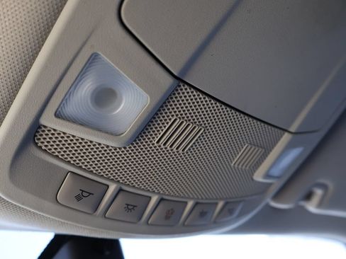 Used 2020 Ford Fusion SE FWD image 38