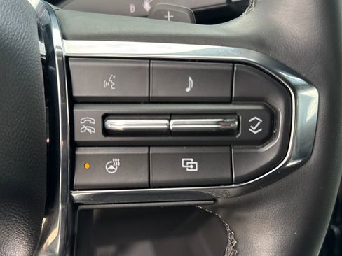 Certified 2025 GMC Yukon Denali image 22