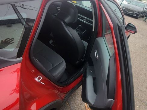 Used 2025 Kia K4 LXS image 12