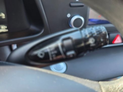 Certified 2023 Hyundai Elantra SEL image 36