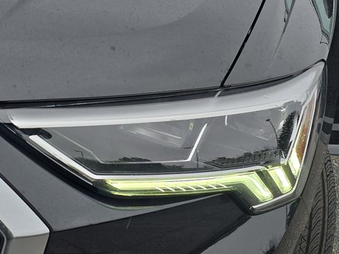 New 2025 Audi Q3 2.0T Premium image 31