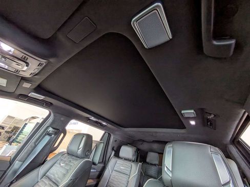 Certified 2026 Cadillac Escalade V w/ LPO, ONYX Package AWD/4WD image 22