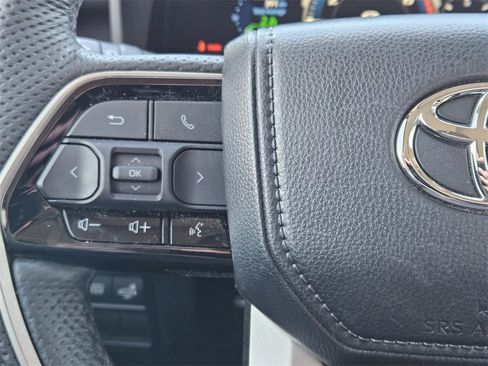 Used 2024 Toyota Tundra Limited image 28