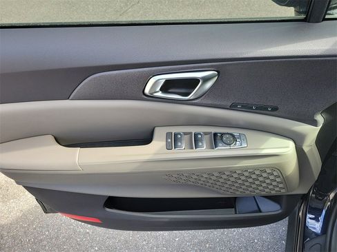 New 2026 Kia Carnival EX image 20