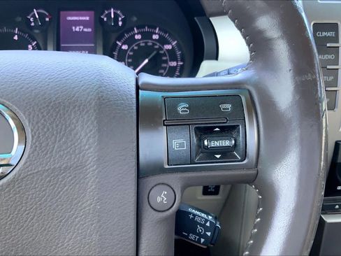 Used 2011 Lexus GX 460 w/ Comfort Plus Pkg AWD/4WD image 24