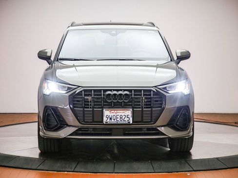 Certified 2025 Audi Q3 2.0T Premium w/ Convenience Package AWD/4WD image 7