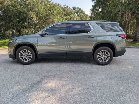 Used 2022 Chevrolet Traverse LT FWD image 5