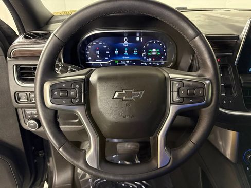 Used 2023 Chevrolet Tahoe Z71 w/ Luxury Package AWD/4WD image 25