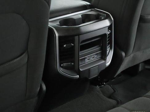 Used 2023 RAM 1500 Big Horn AWD/4WD image 7