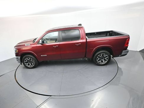 Used 2025 RAM 1500 Laramie AWD/4WD image 27
