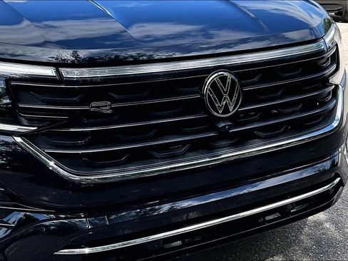 Certified 2024 Volkswagen Atlas SEL Premium R-Line AWD/4WD image 11