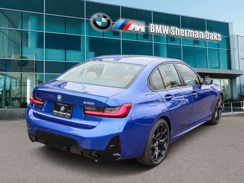 New 2026 BMW 330i Sedan w/ M Sport Package image 4