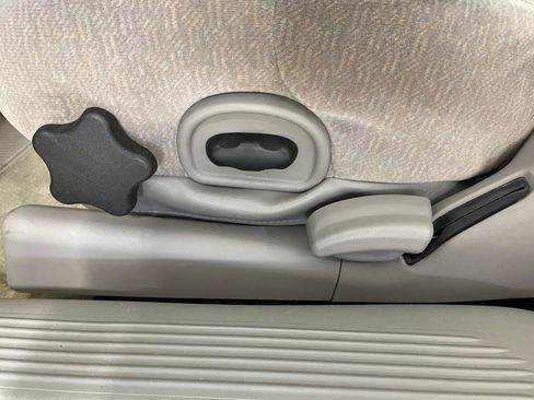 Used 2000 Buick Le Sabre Custom w/ Luxury Opt Pkg image 11