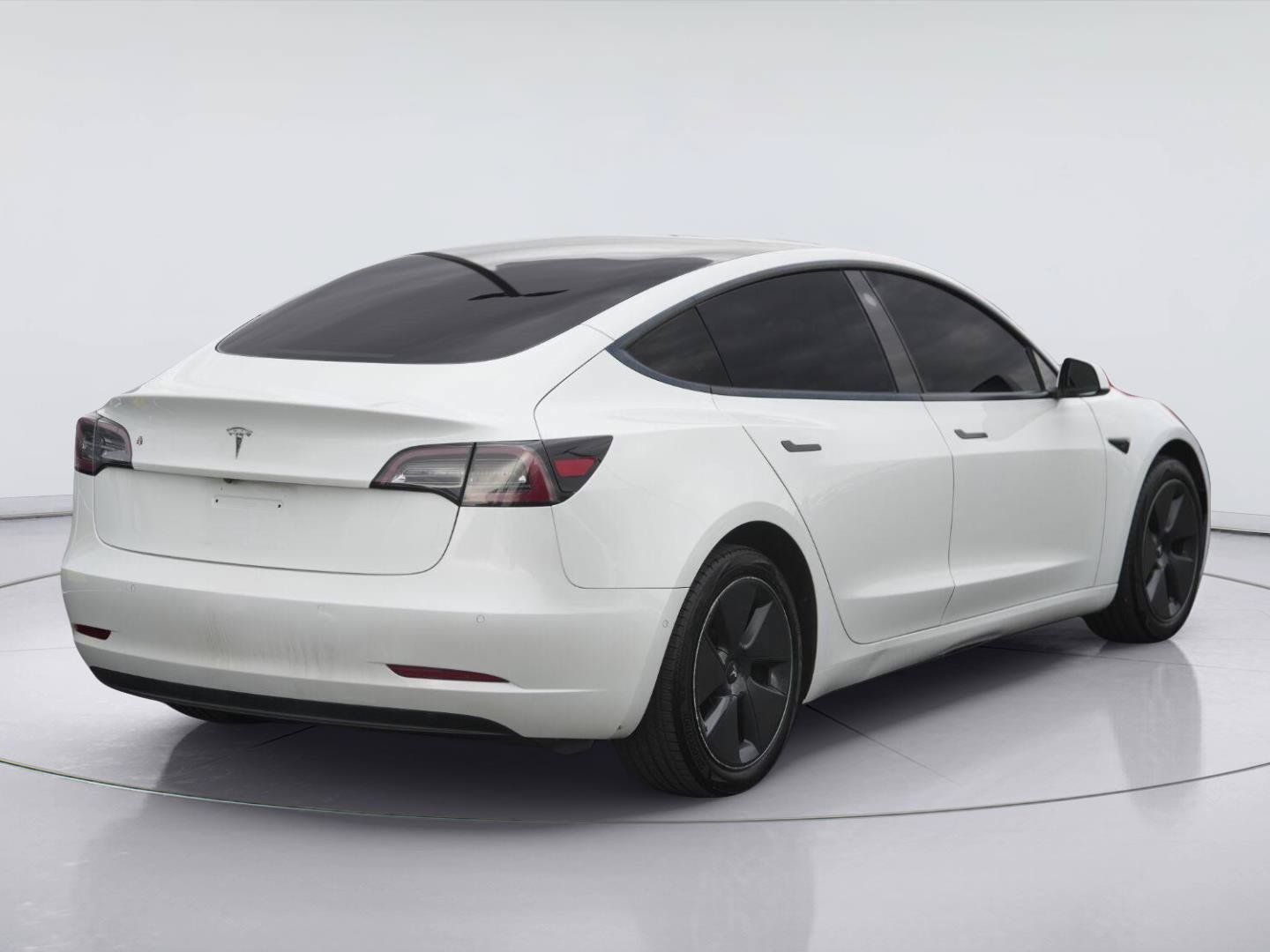 Used 2021 Tesla Model 3 Standard Range Plus RWD image 6