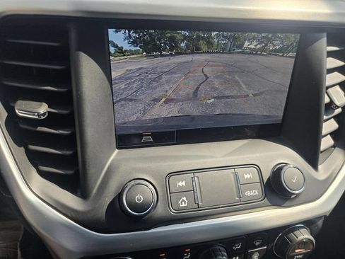 Used 2021 GMC Acadia SLE w/ Driver Convenience Package AWD/4WD image 24