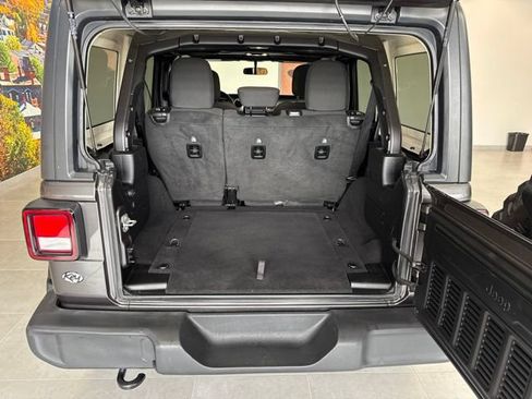 Used 2021 Jeep Wrangler Unlimited Sport AWD/4WD image 45
