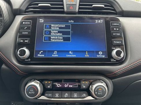 Used 2024 Nissan Versa SR image 38