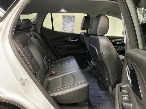 Used 2024 GMC Terrain AT4 w/ LPO, 'HIT The Road' Package AWD/4WD image 32