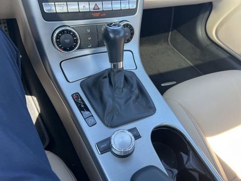 Used 2015 Mercedes-Benz SLK 250 image 12