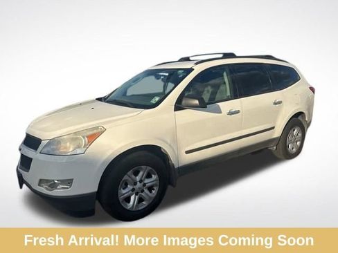 Used 2012 Chevrolet Traverse LS image 1