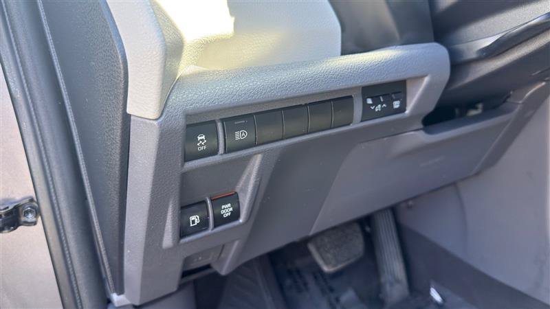 Used 2021 Toyota Sienna XLE AWD/4WD image 31