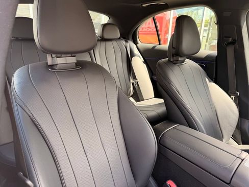 Used 2024 Mercedes-Benz E 350 4MATIC Sedan image 20