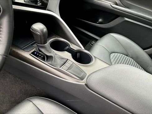 Used 2023 Toyota Camry SE image 20