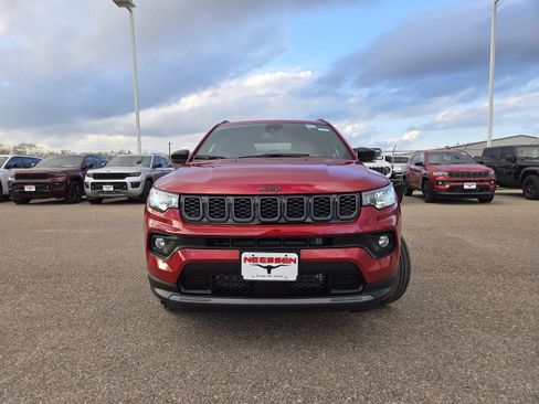 New 2026 Jeep Compass Latitude image 2