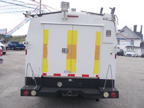 Used 2012 Chevrolet Silverado 3500 W/T image 4