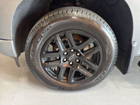 Used 2025 Chevrolet Silverado 1500 RST w/ Protection Package AWD/4WD image 9