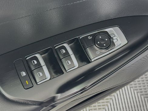 Used 2023 Kia K5 LXS image 15