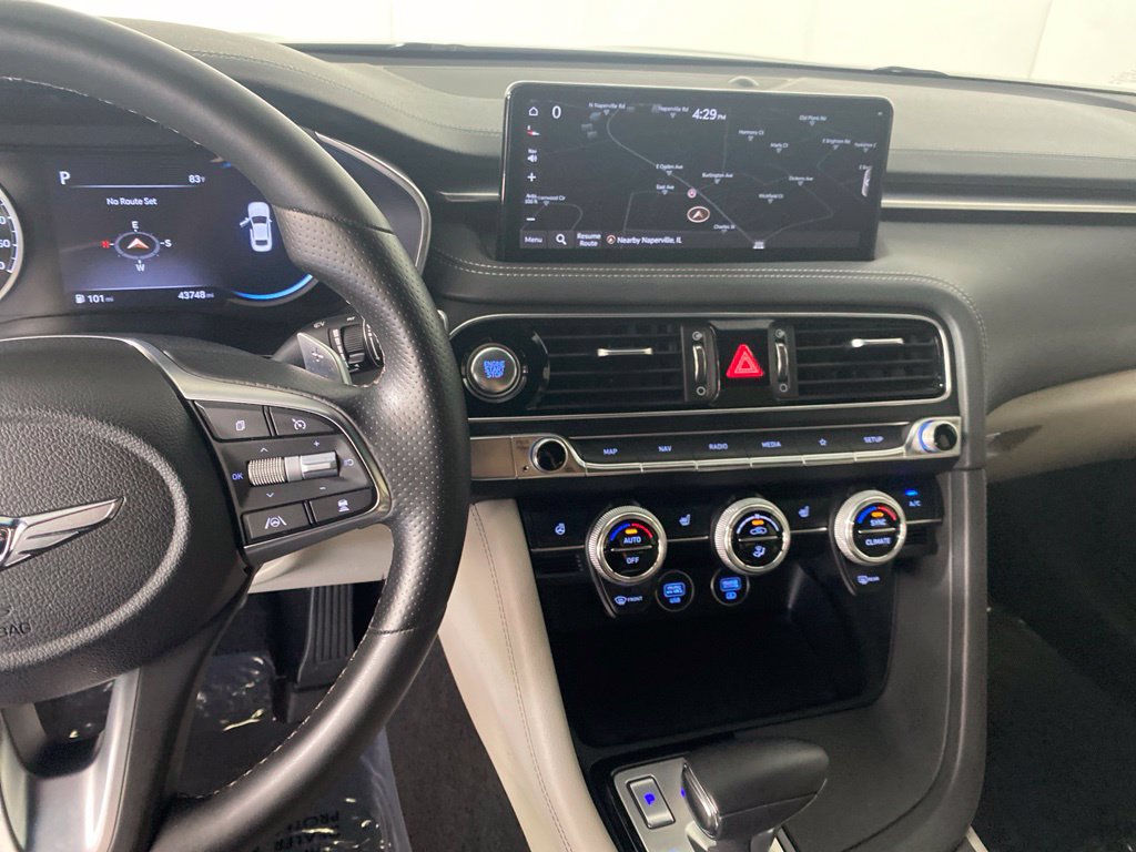 Used 2023 Genesis G70 2.0T AWD/4WD image 15