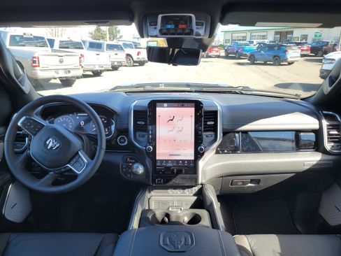 New 2026 RAM 1500 Laramie AWD/4WD image 19