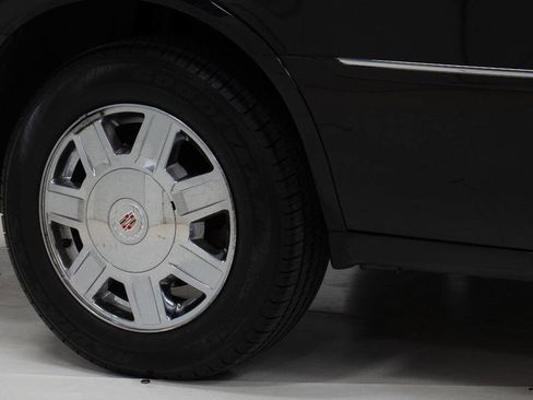 Used 2008 Cadillac DTS Limousine FWD image 74