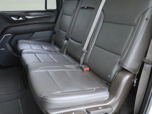 Certified 2022 GMC Yukon XL Denali w/ Denali Premium Package AWD/4WD image 27