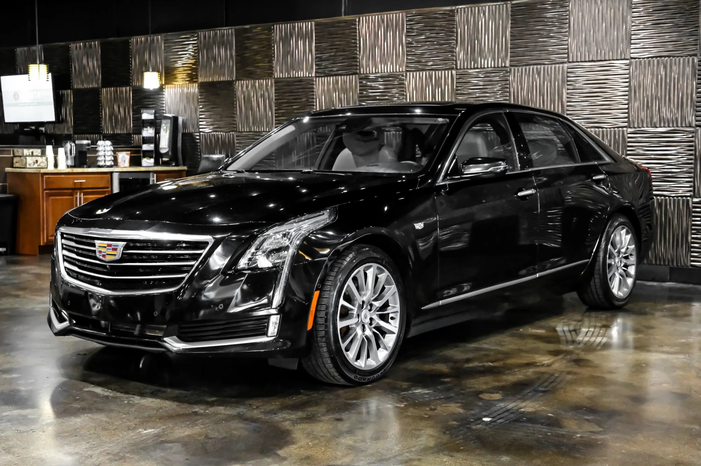 Used 2017 Cadillac CT6 Luxury AWD/4WD image 9