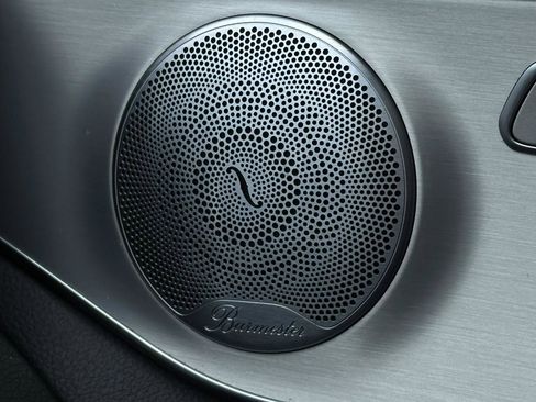 Used 2019 Mercedes-Benz C 300 Sedan image 4