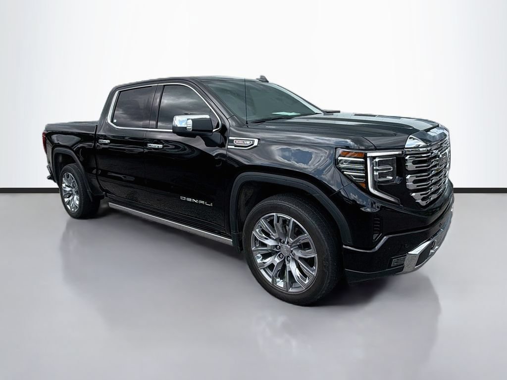 Used 2025 GMC Sierra 1500 Denali w/ Denali Reserve Package AWD/4WD image 3