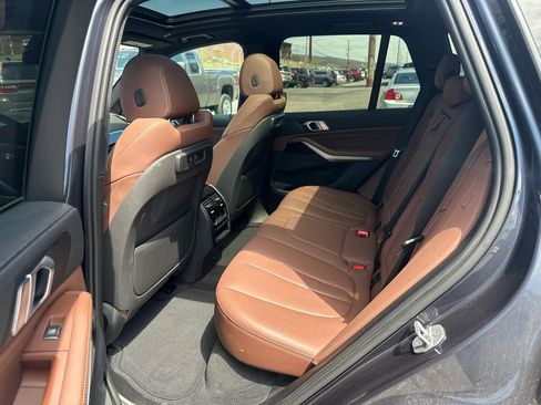 Used 2019 BMW X5 xDrive40i w/ Premium Package 2 image 12