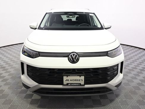 Used 2026 Volkswagen Tiguan SE AWD/4WD image 10