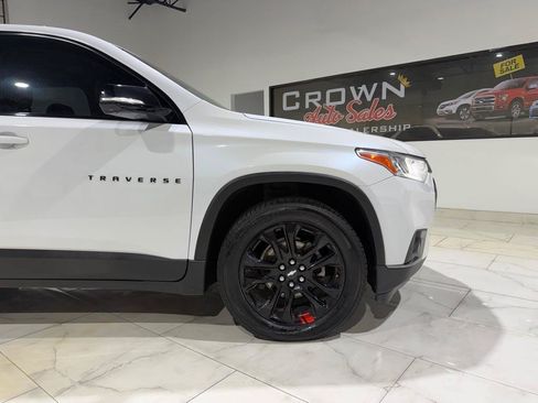 Used 2020 Chevrolet Traverse RS FWD image 6