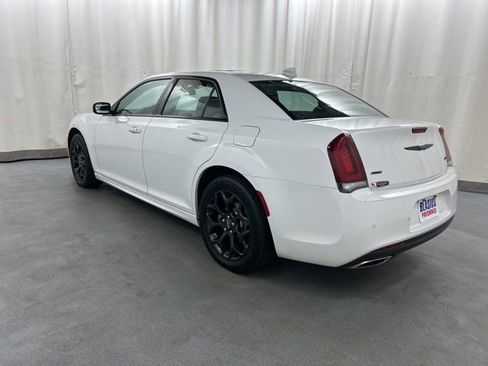 Used 2023 Chrysler 300 Touring L w/ Popular Equipment Group image 4