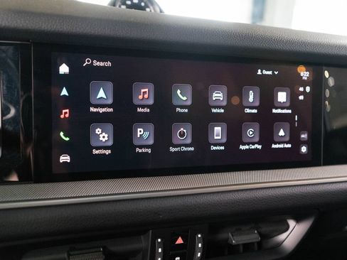 Certified 2025 Porsche Cayenne AWD/4WD image 29