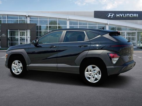 New 2026 Hyundai Kona SE image 4